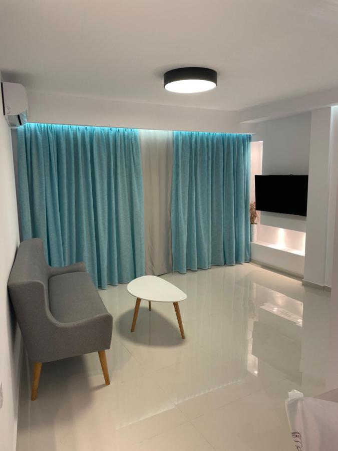 Haris White Apartment Ρουσσοσπίτι Εξωτερικό φωτογραφία