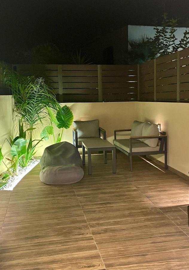 Haris White Apartment Ρουσσοσπίτι Εξωτερικό φωτογραφία
