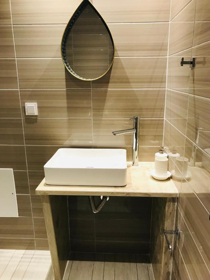 Haris White Apartment Ρουσσοσπίτι Εξωτερικό φωτογραφία