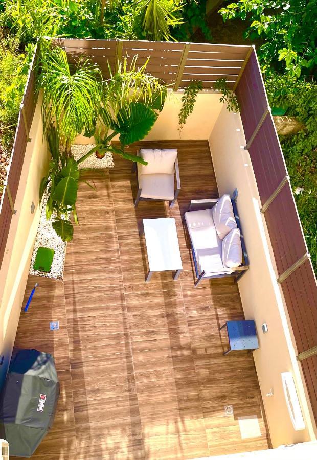 Haris White Apartment Ρουσσοσπίτι Εξωτερικό φωτογραφία