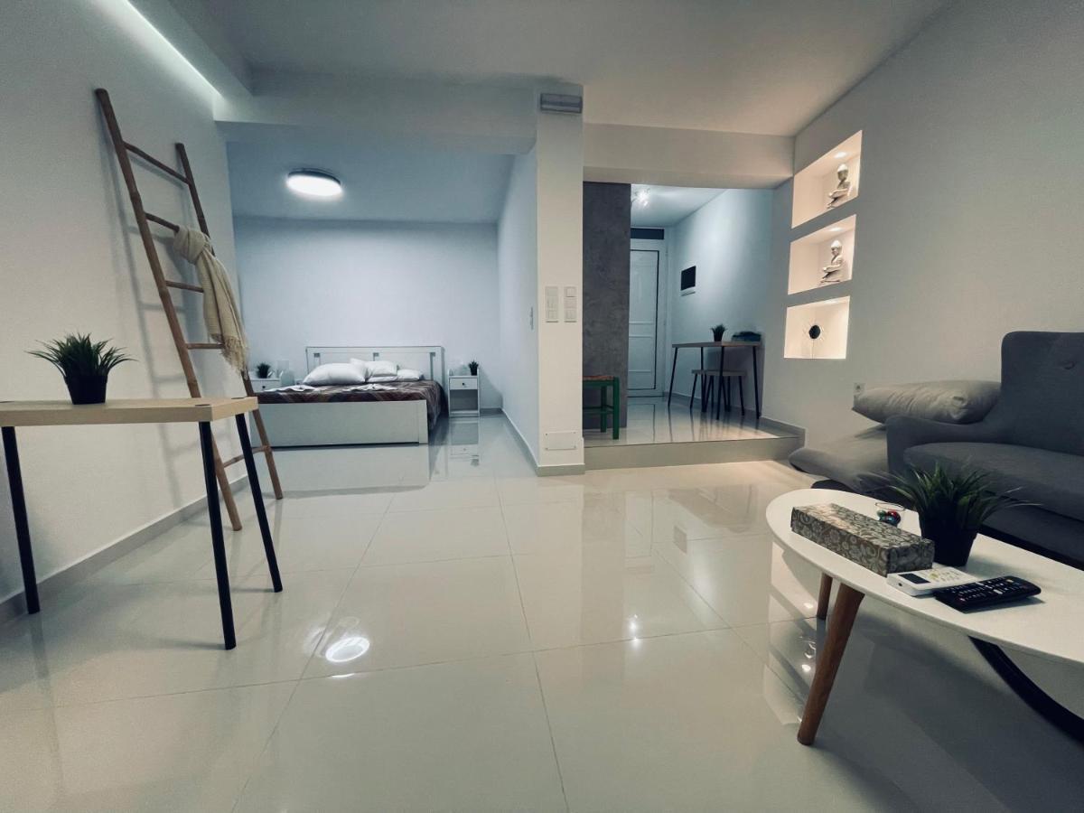 Haris White Apartment Ρουσσοσπίτι Εξωτερικό φωτογραφία